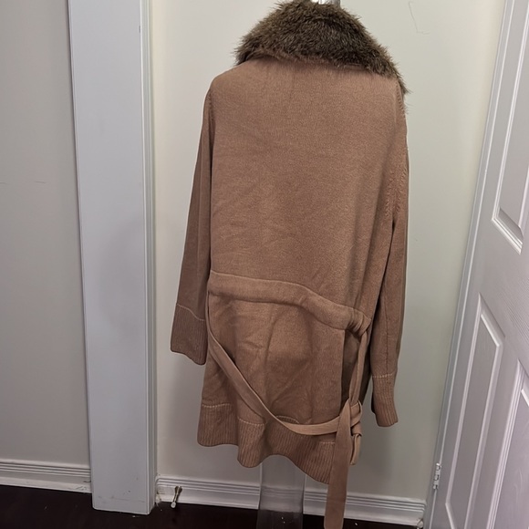 Banana Republic Chunky Faux Fur Collar Long Knit Cardigan Size XL - Picture 5 of 15